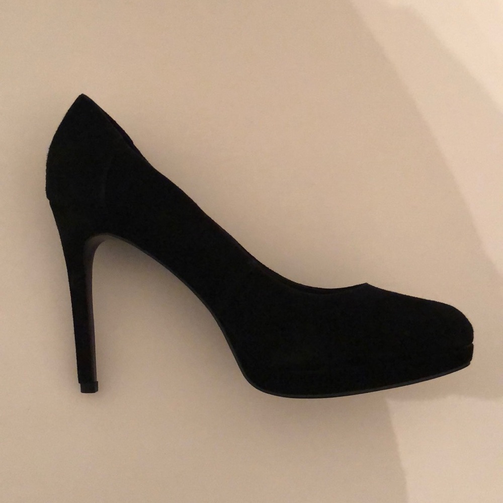 Nine West Black Pumps